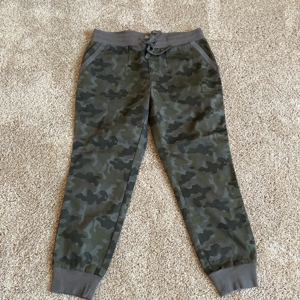 Naturals Cargo Jogger Pants size L